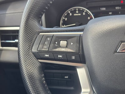 2023 Mitsubishi Outlander SE