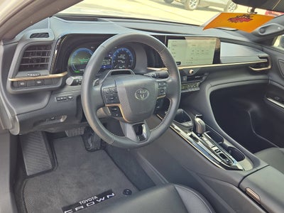 2025 Toyota Crown Platinum