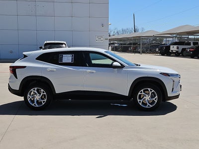 2025 Chevrolet Trax LS