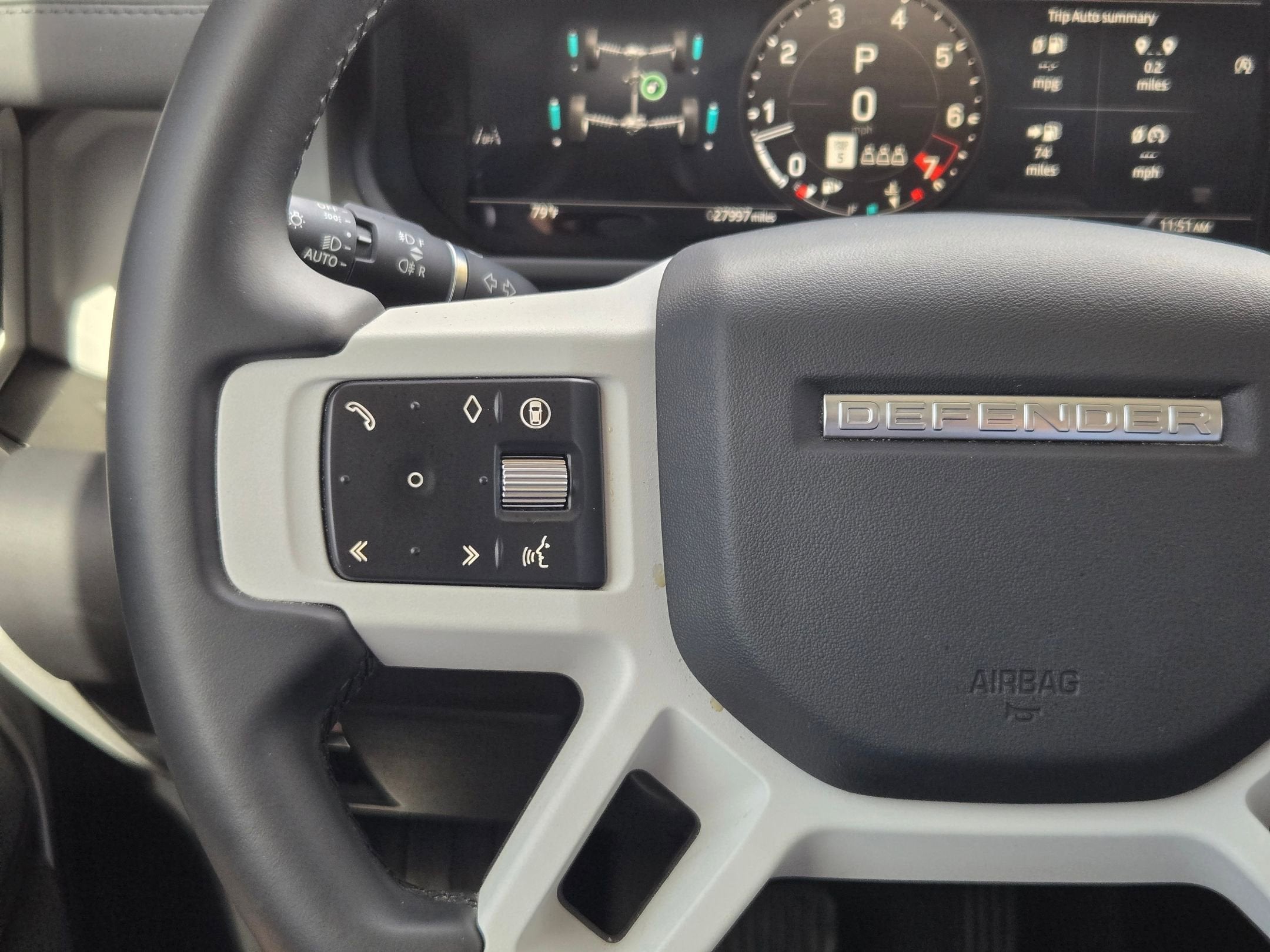 2025 Land Rover Defender S