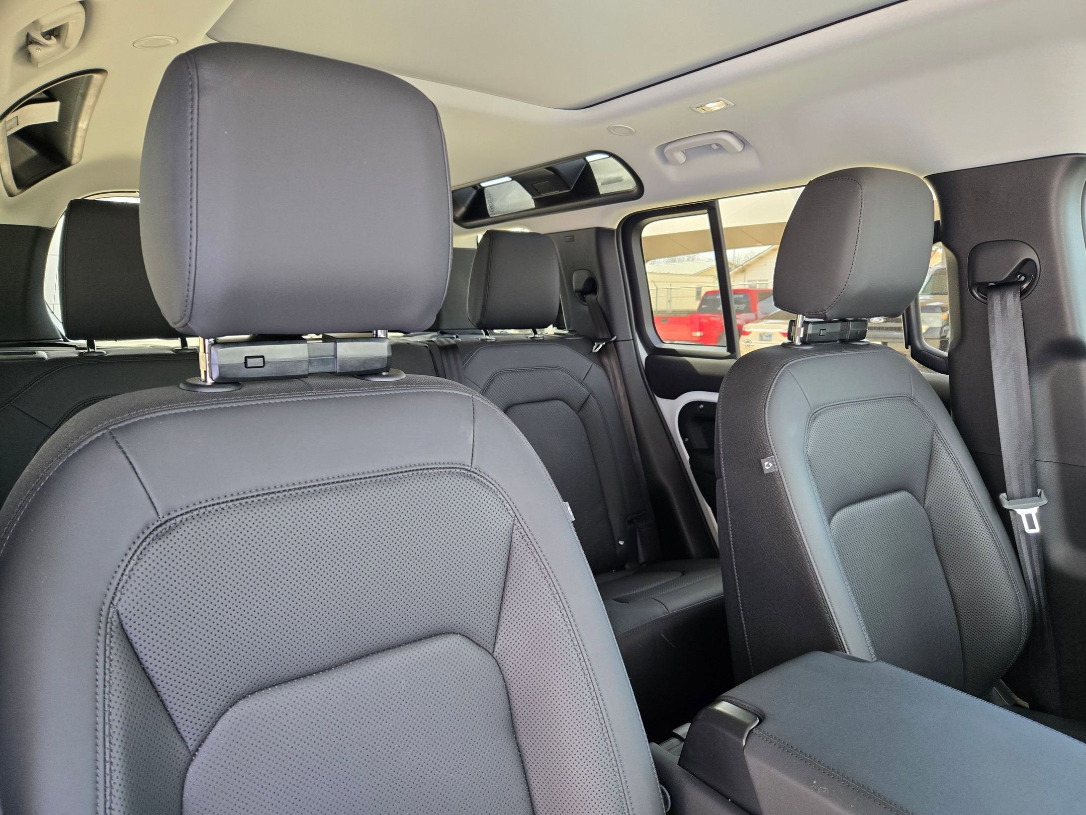 2025 Land Rover Defender S