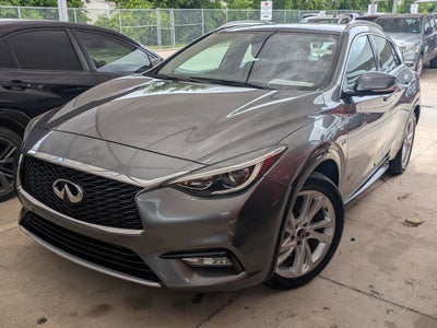 2017 INFINITI QX30 Premium