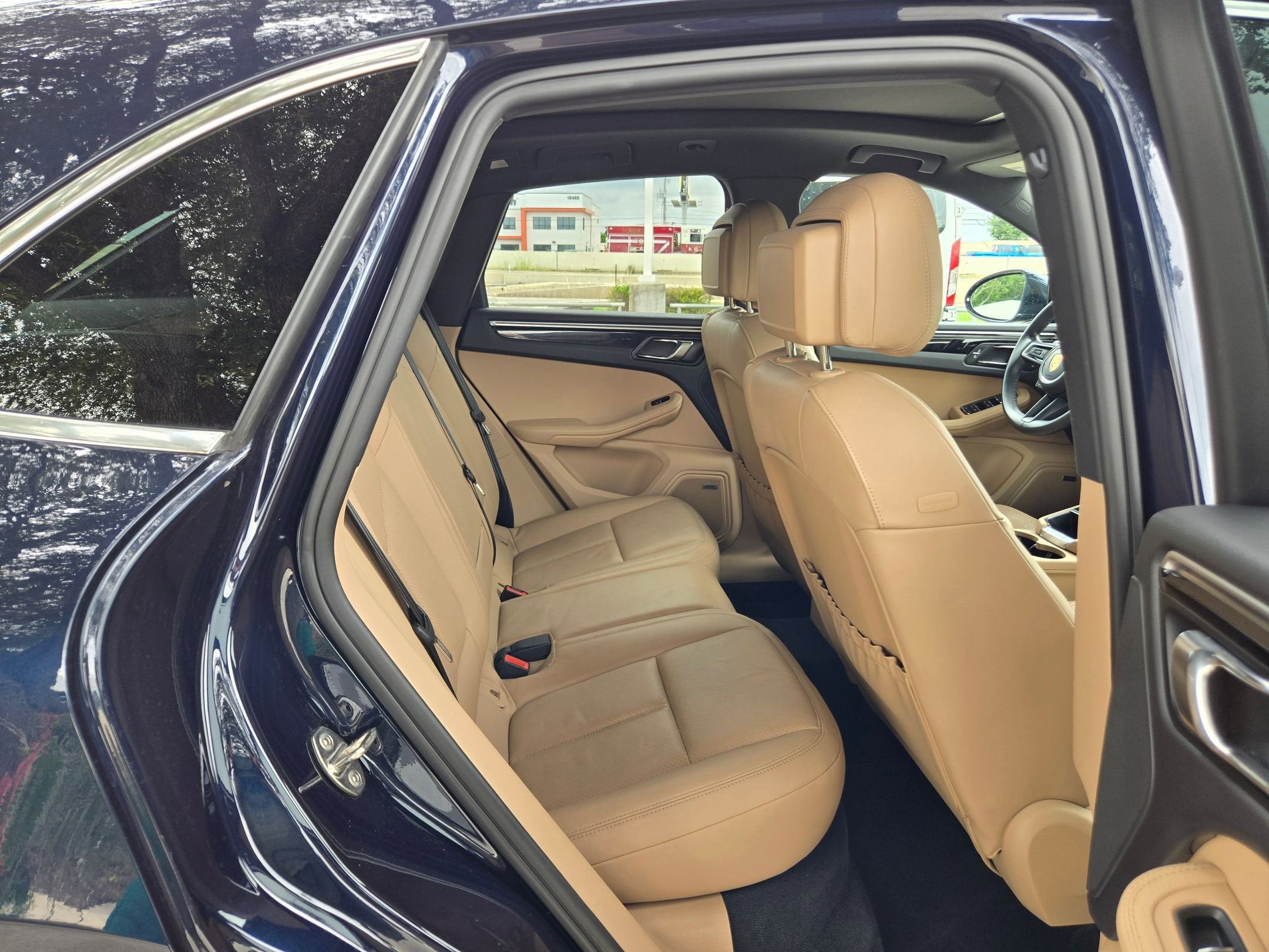 2023 Porsche Macan S