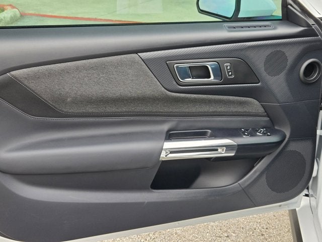 2025 Ford Mustang Base