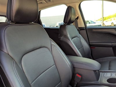 2020 Ford Escape Titanium Hybrid