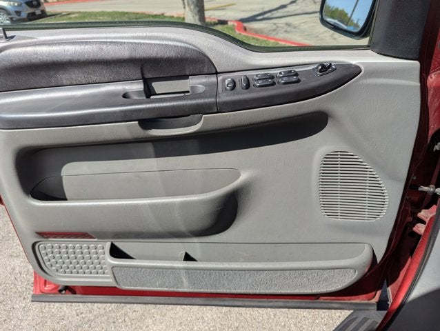 2005 Ford Excursion XLT