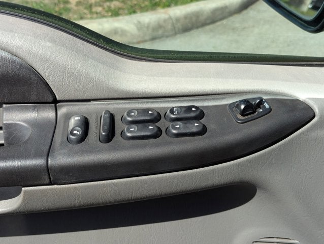 2005 Ford Excursion XLT