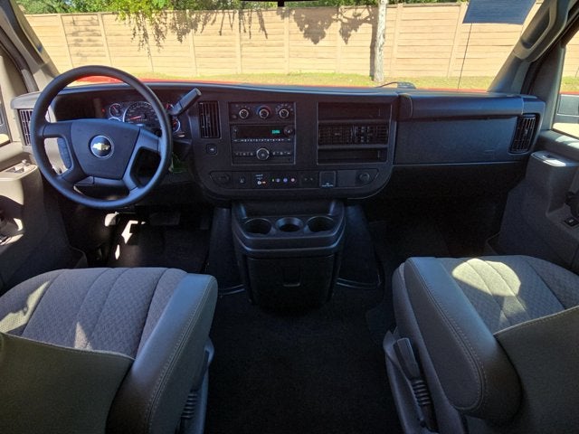 2025 Chevrolet Express Passenger LT