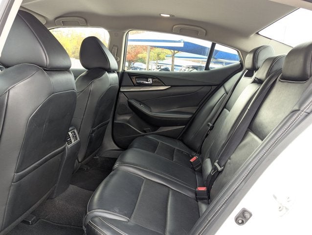 2023 Nissan Maxima SV