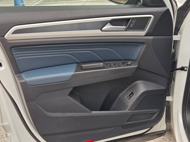 2023 Volkswagen Atlas Cross Sport 2.0T SEL R-Line Black