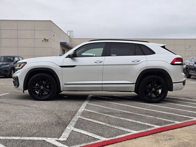 2023 Volkswagen Atlas Cross Sport 2.0T SEL R-Line Black