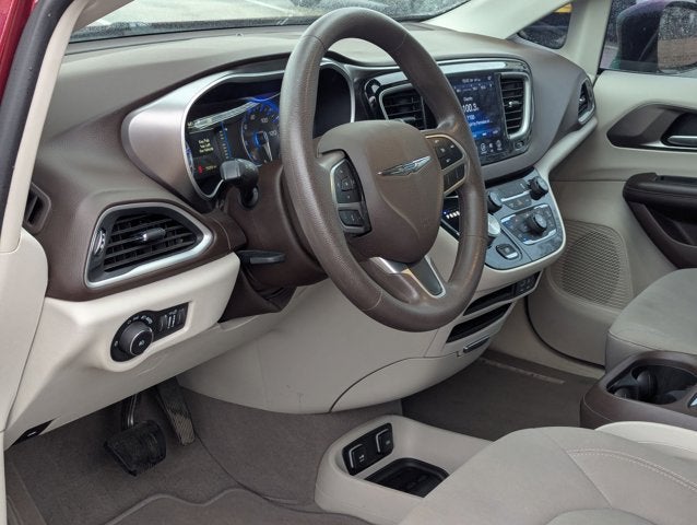 2017 Chrysler Pacifica Touring Plus