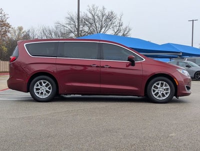 2017 Chrysler Pacifica Touring Plus
