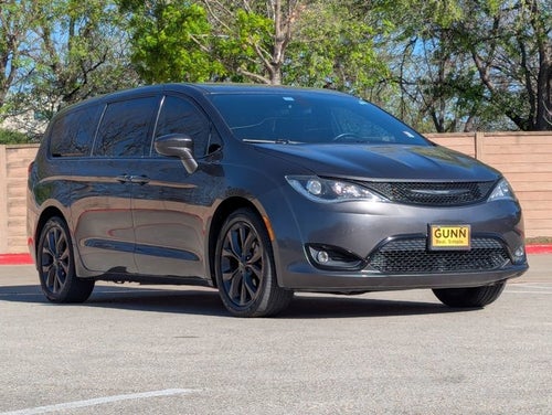 2018 Chrysler Pacifica Touring Plus