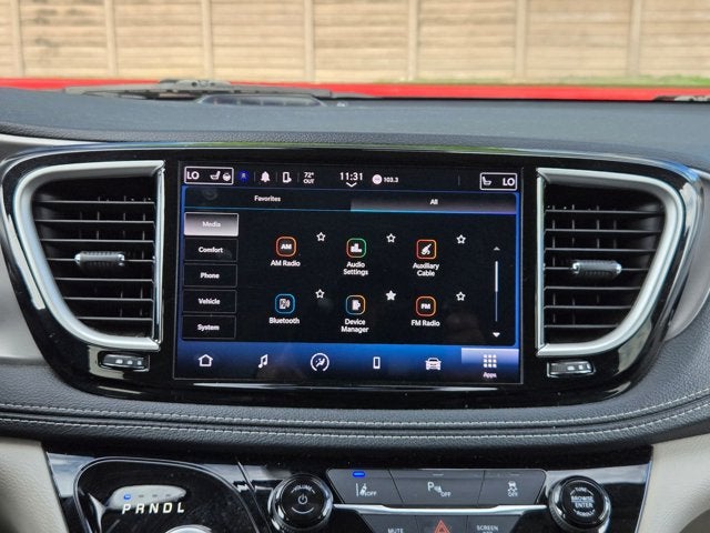 2023 Chrysler Pacifica Hybrid Touring L