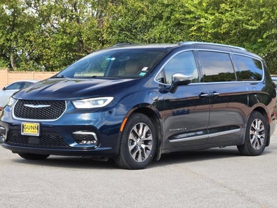 2022 Chrysler Pacifica Hybrid Pinnacle