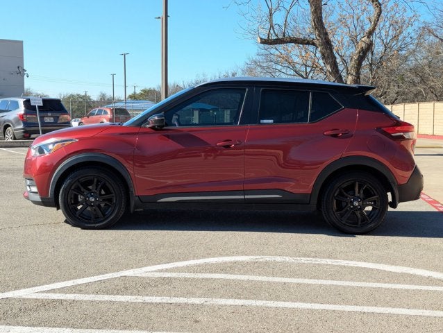 2020 Nissan Kicks SR