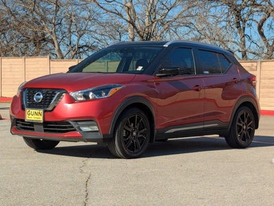 2020 Nissan Kicks SR