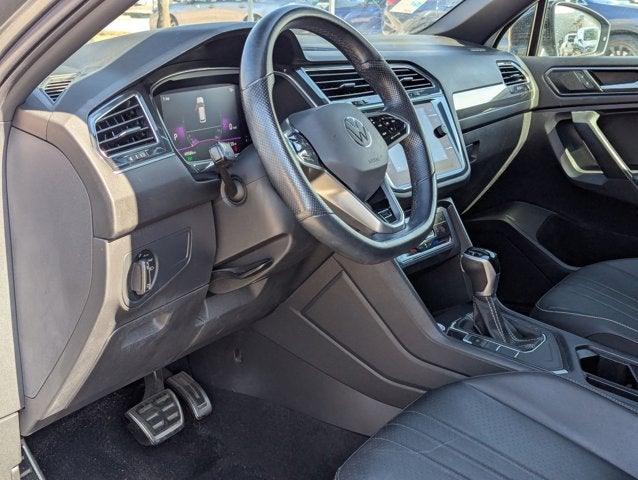 2022 Volkswagen Tiguan SE R-Line Black