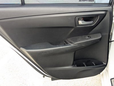 2017 Toyota Camry SE