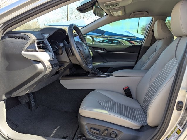 2024 Toyota Camry Hybrid SE