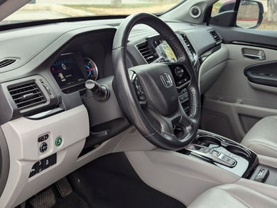 2022 Honda Pilot Touring 7-Passenger