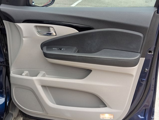 2022 Honda Pilot Touring 7-Passenger