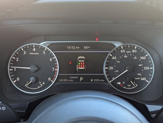 2025 Nissan Pathfinder SV