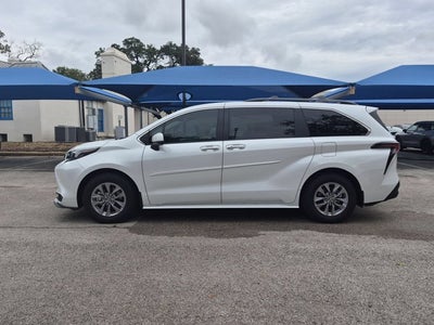 2026 Toyota Sienna XLE