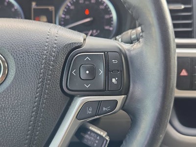 2018 Toyota Highlander Base