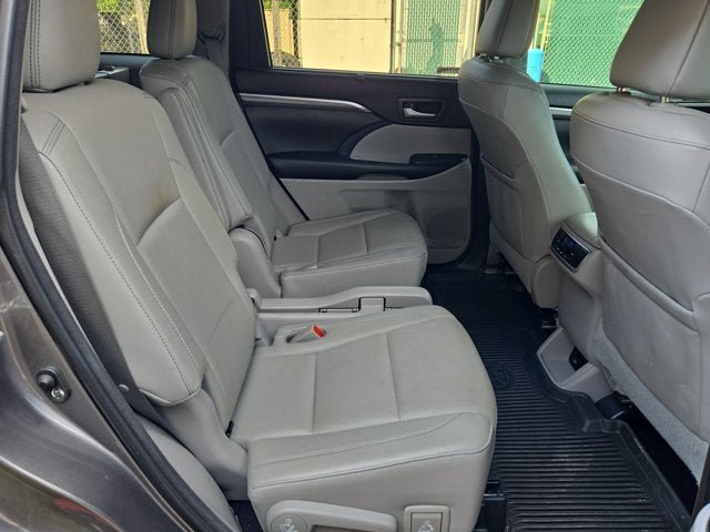 2018 Toyota Highlander Base