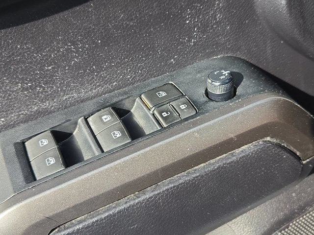 2021 Toyota Tacoma 2WD SR5