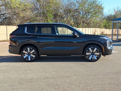 2025 Mitsubishi Outlander SEL