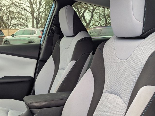 2019 Toyota Prius LE