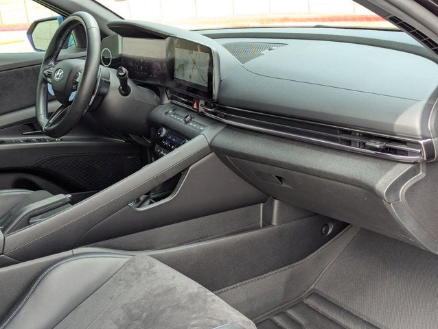 2022 Hyundai Elantra N Base