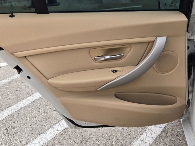 2016 BMW 3 Series 320i