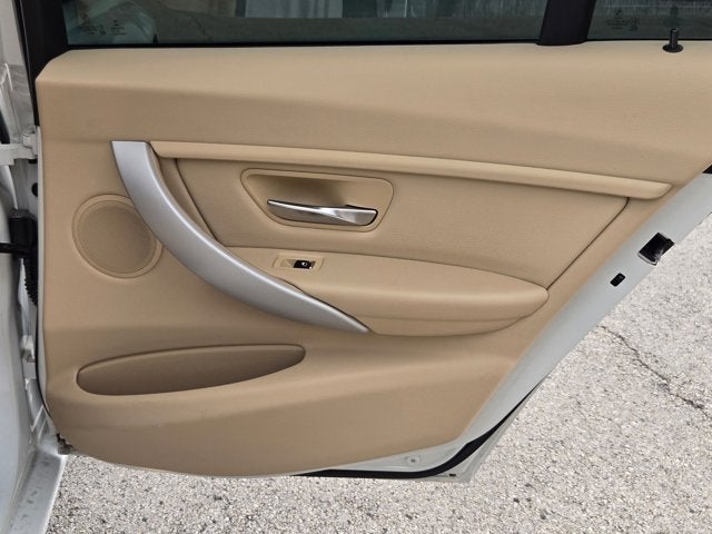 2016 BMW 3 Series 320i