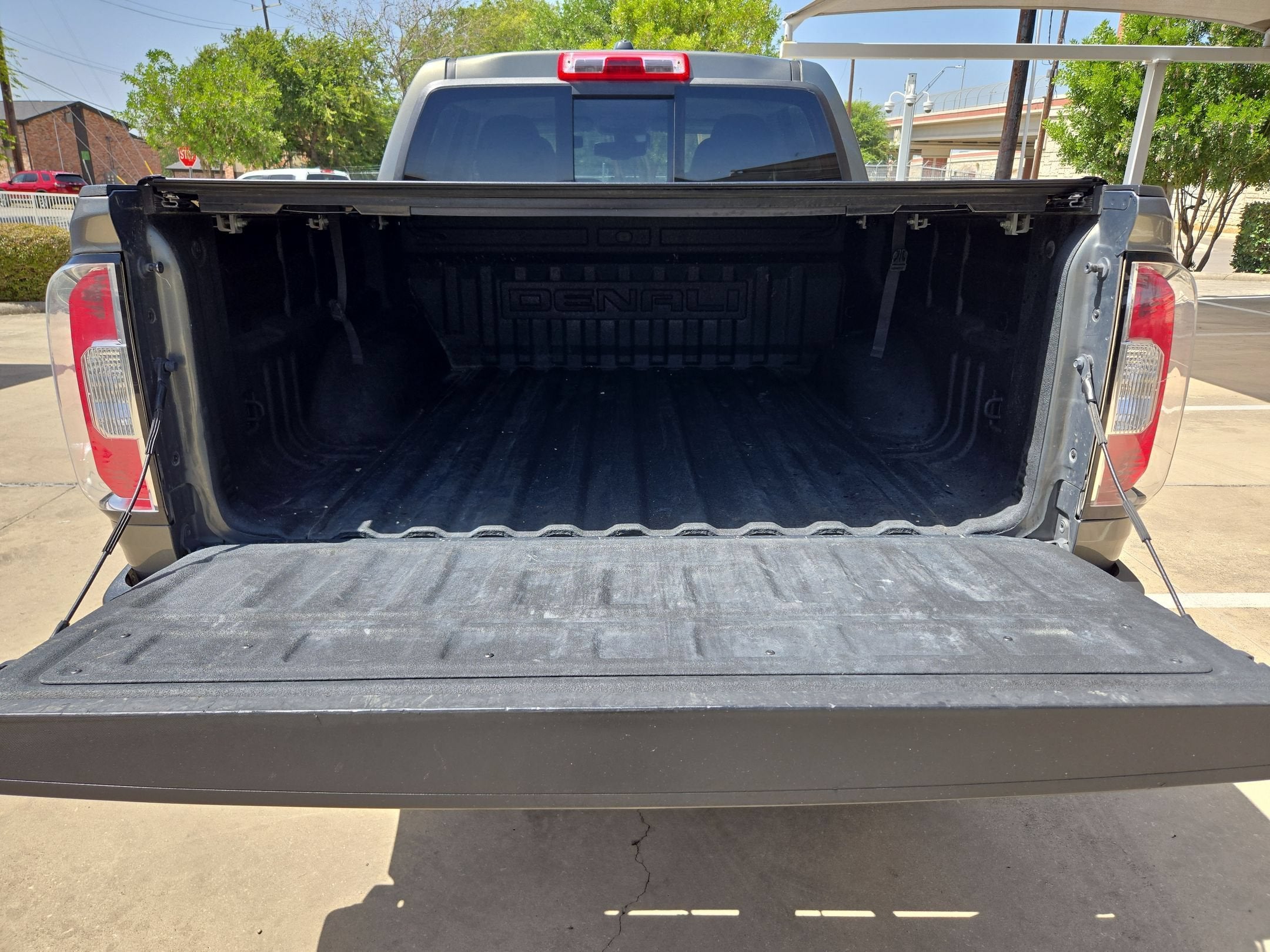 2018 GMC Canyon 2WD Denali