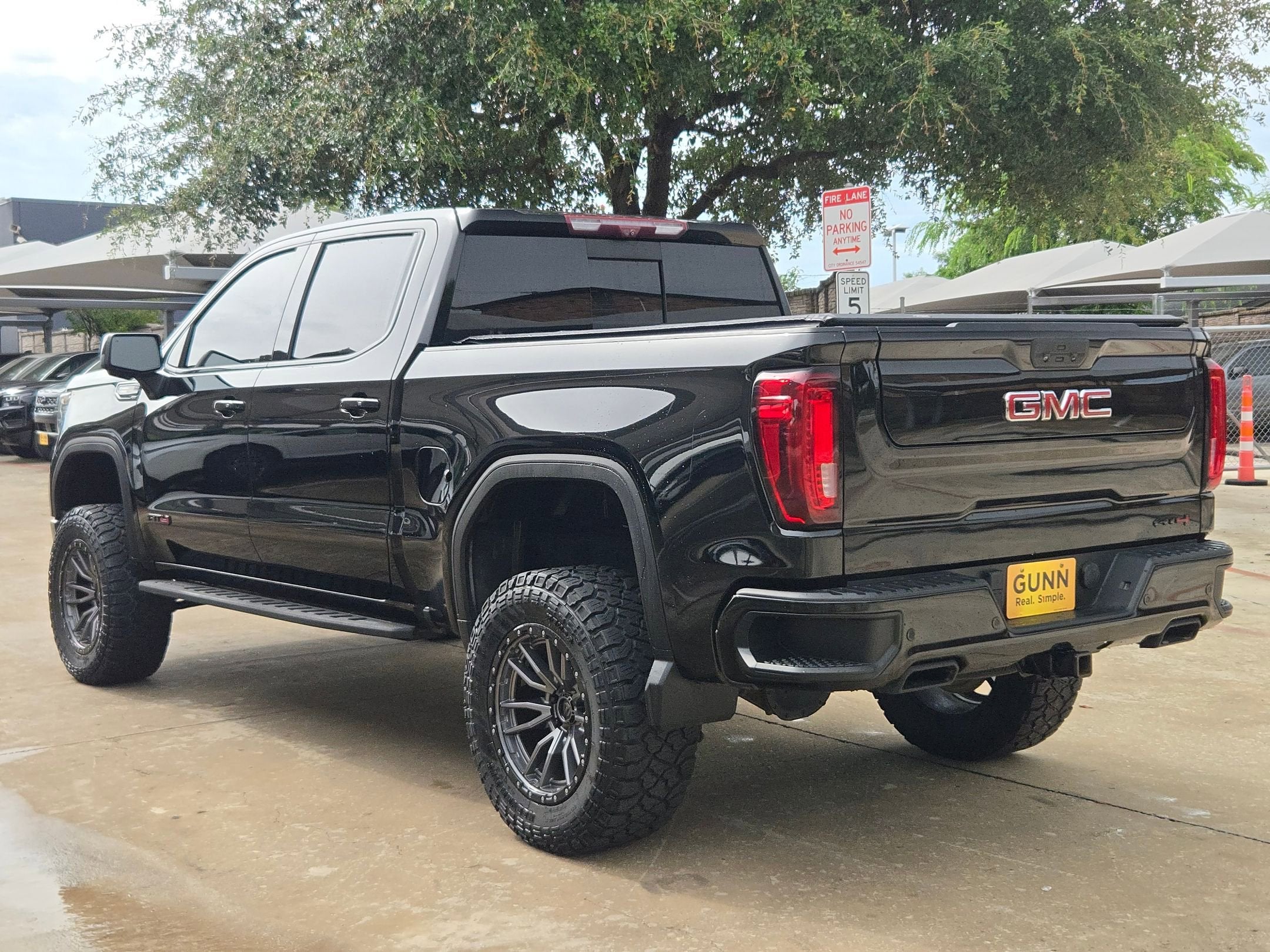 2021 GMC Sierra 1500 AT4