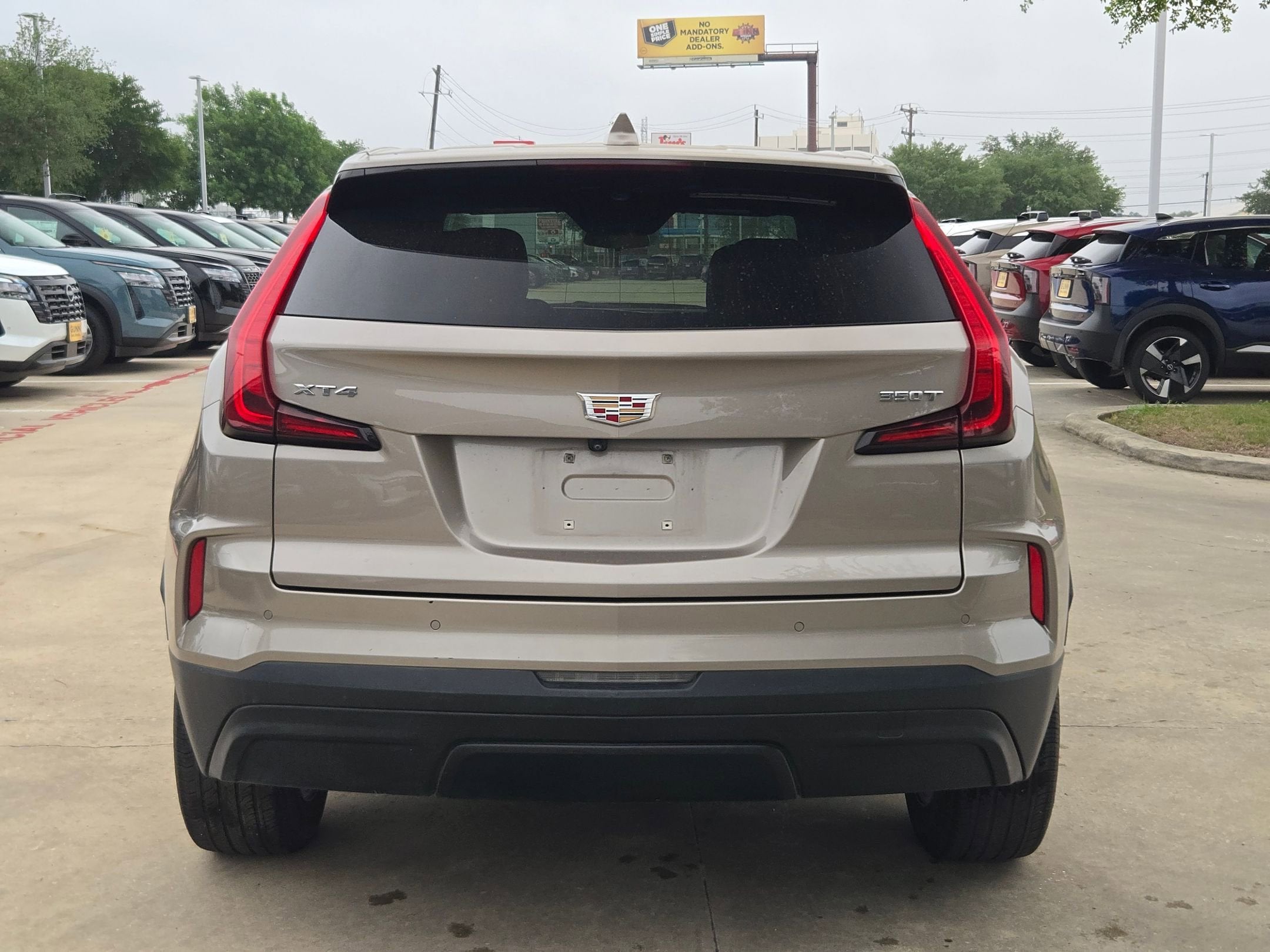 2024 Cadillac XT4 FWD Luxury