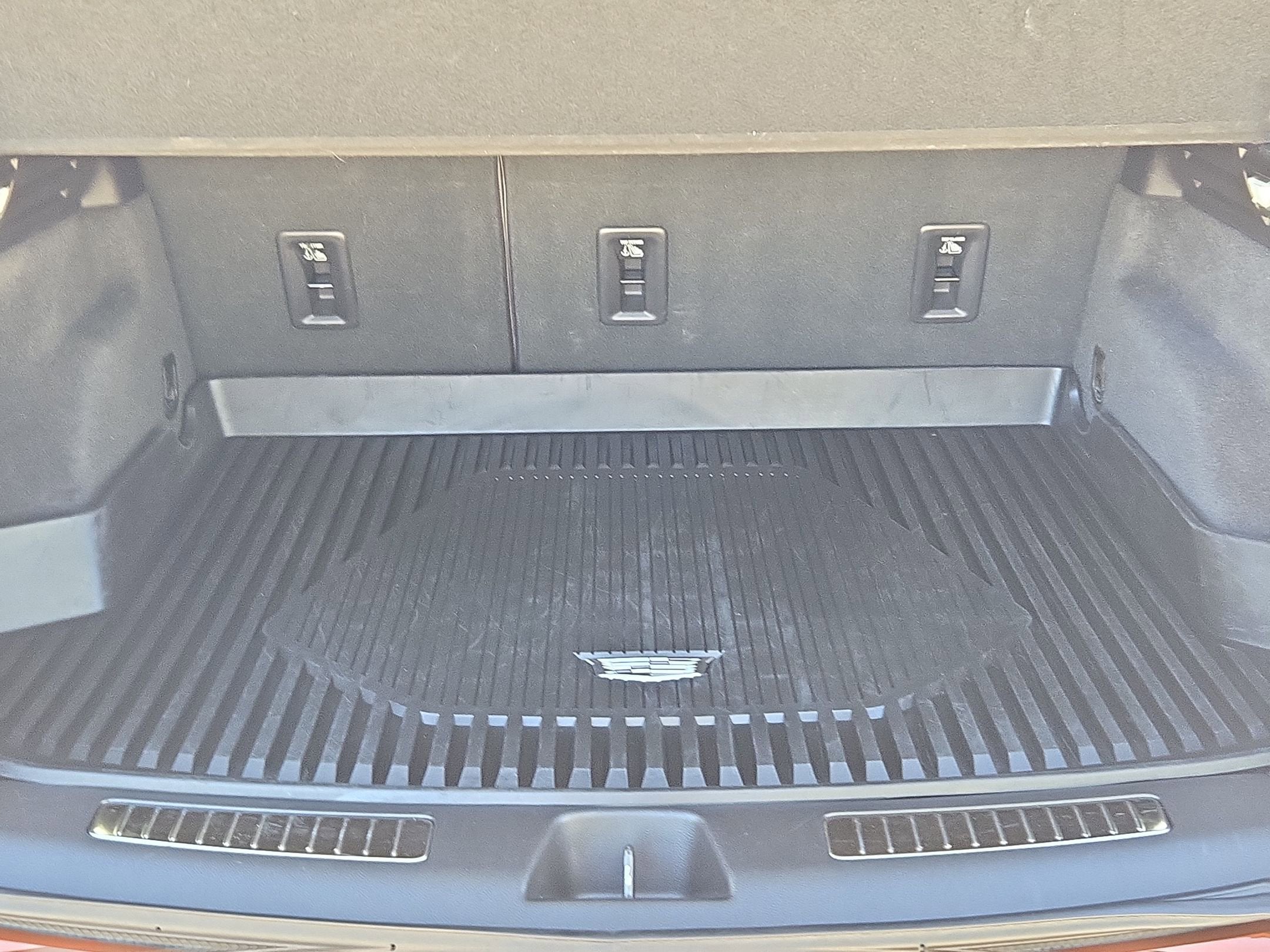 2019 Cadillac XT4 FWD Premium Luxury