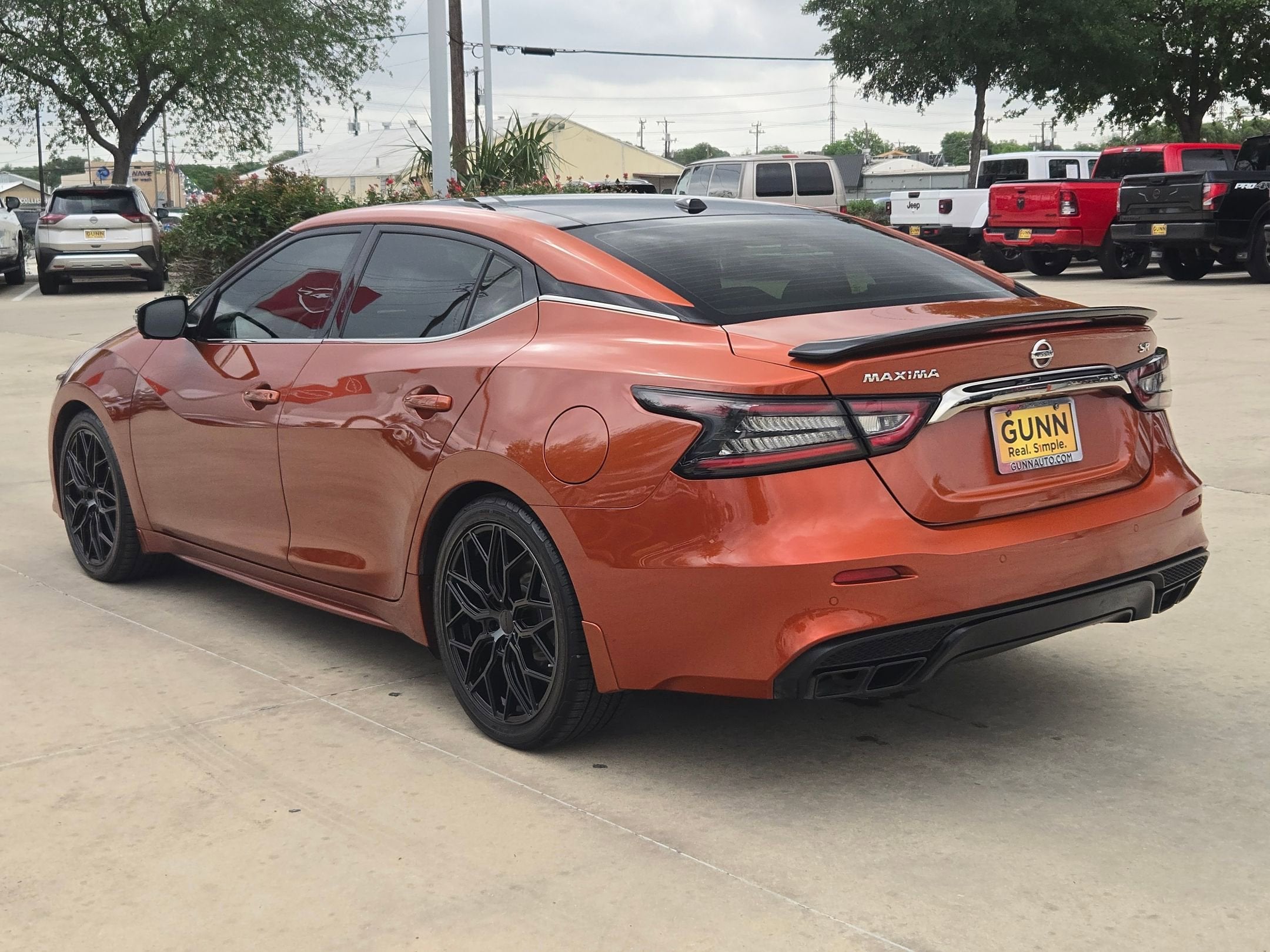 2019 Nissan Maxima SR