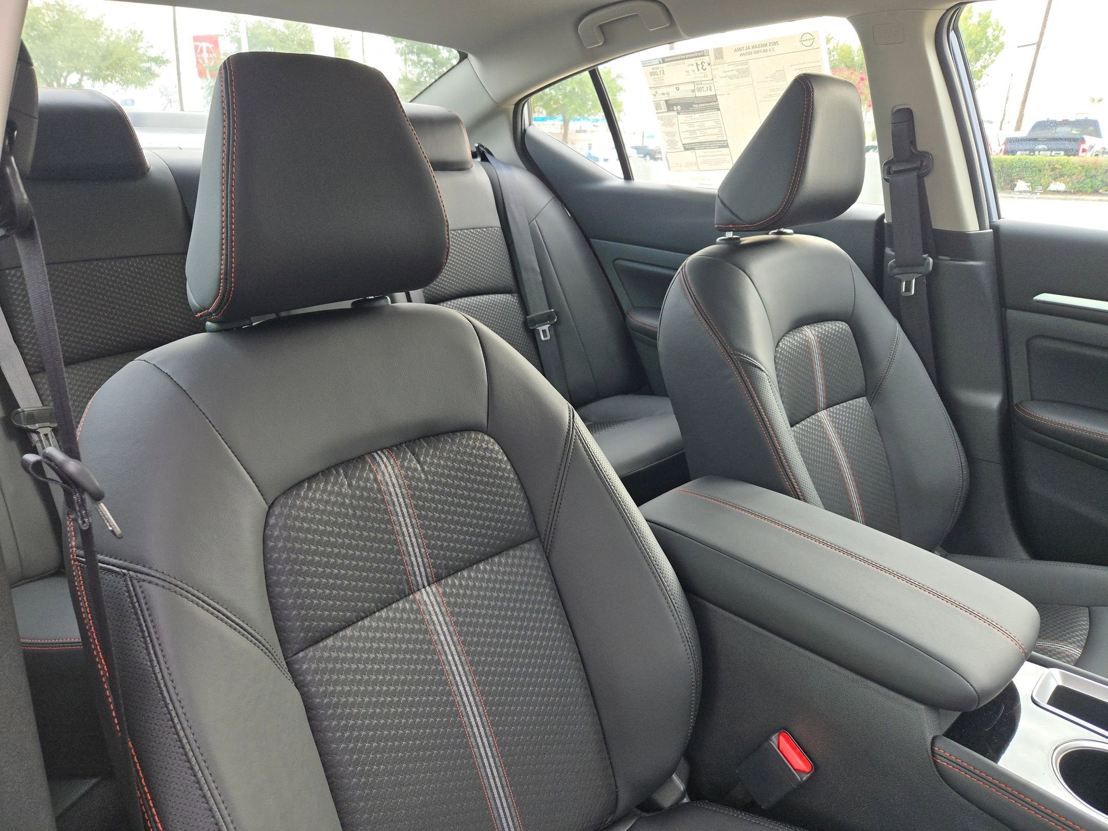 2025 Nissan Altima SR