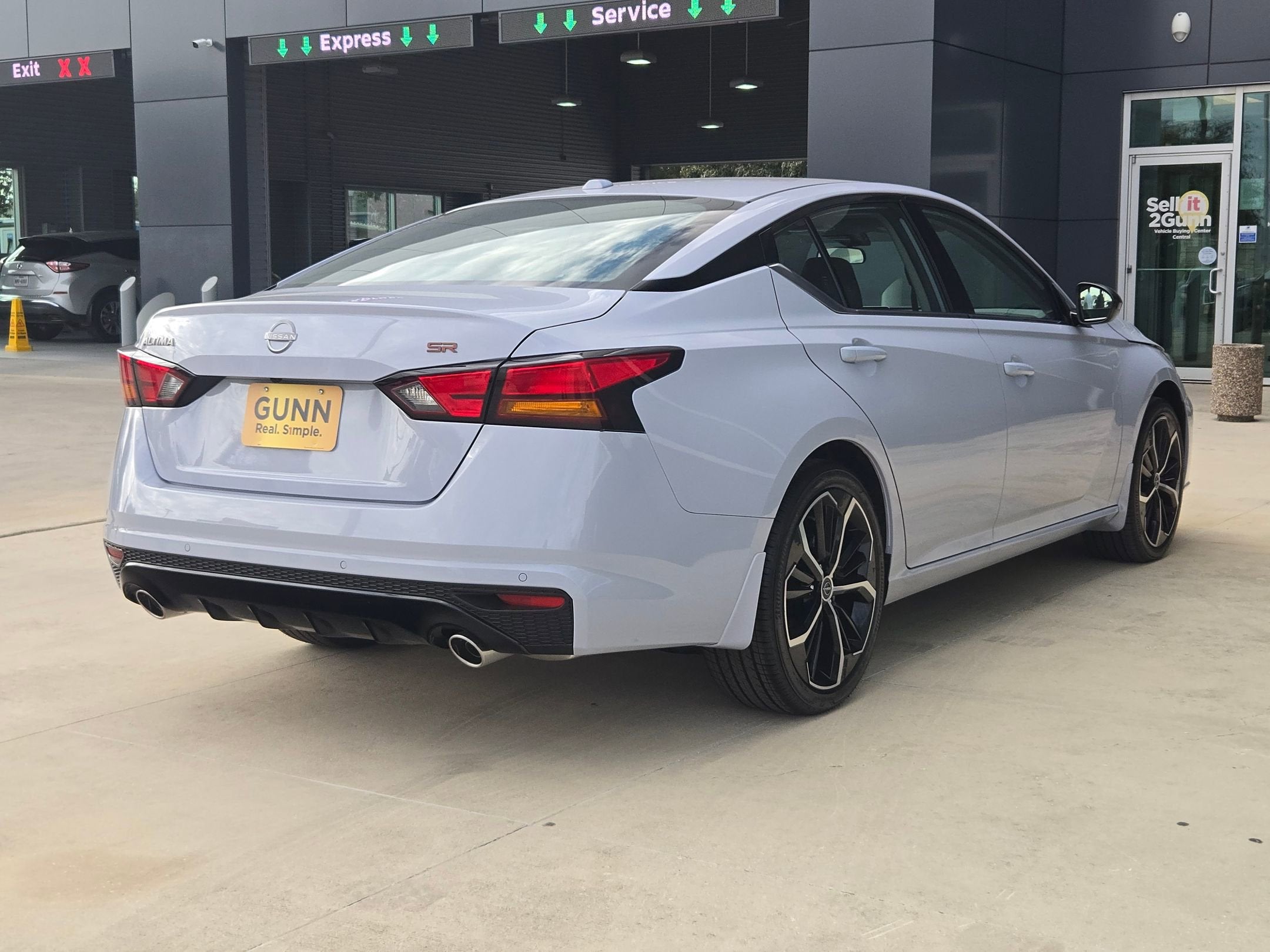 2025 Nissan Altima SR