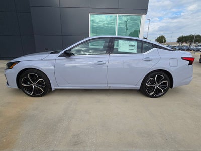 2025 Nissan Altima SR