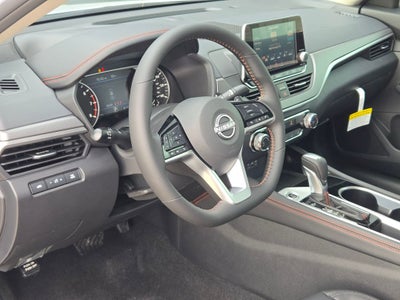 2025 Nissan Altima SR