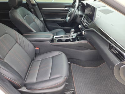 2023 Nissan Altima SR