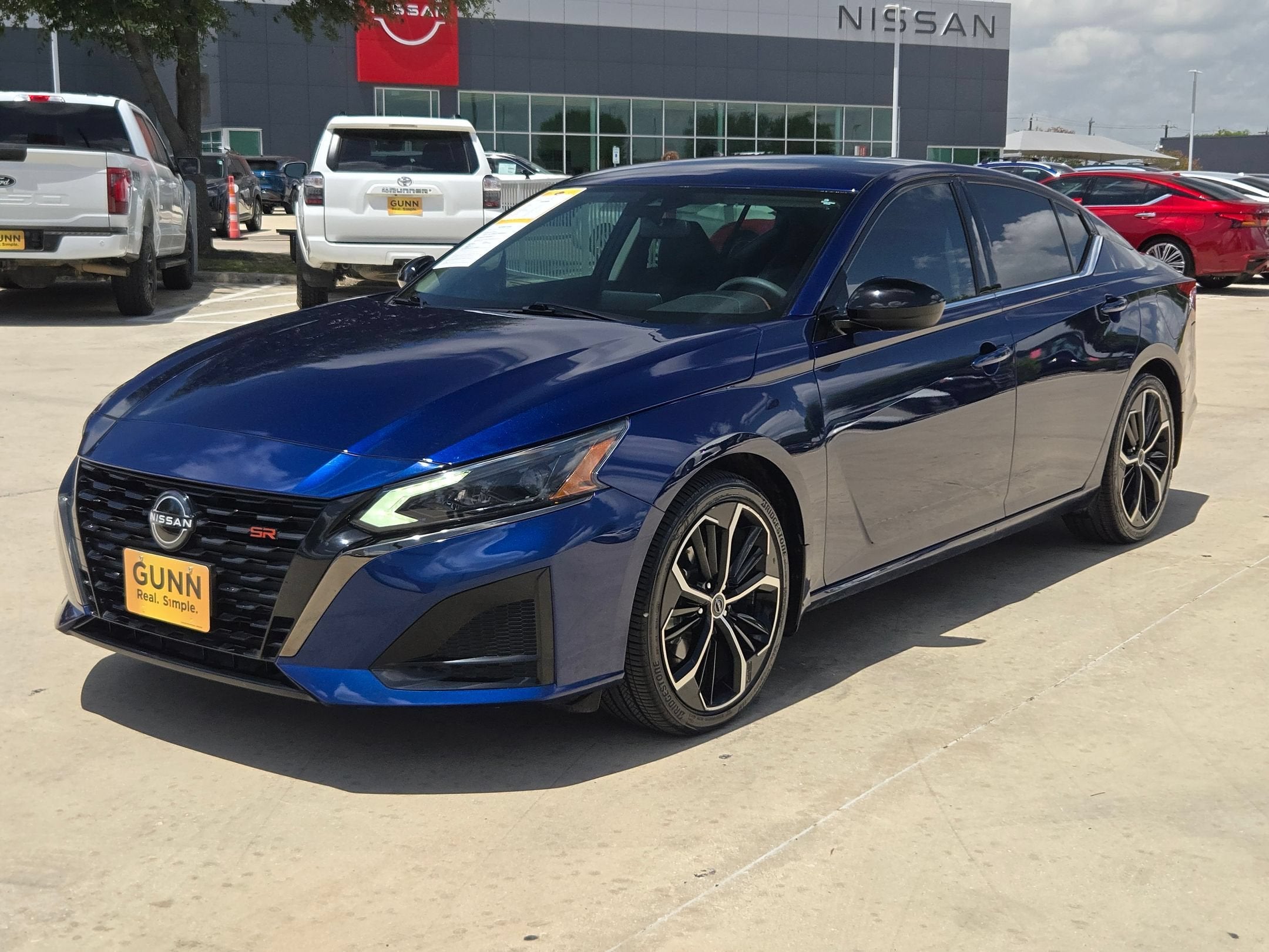 2023 Nissan Altima 2.5 SR
