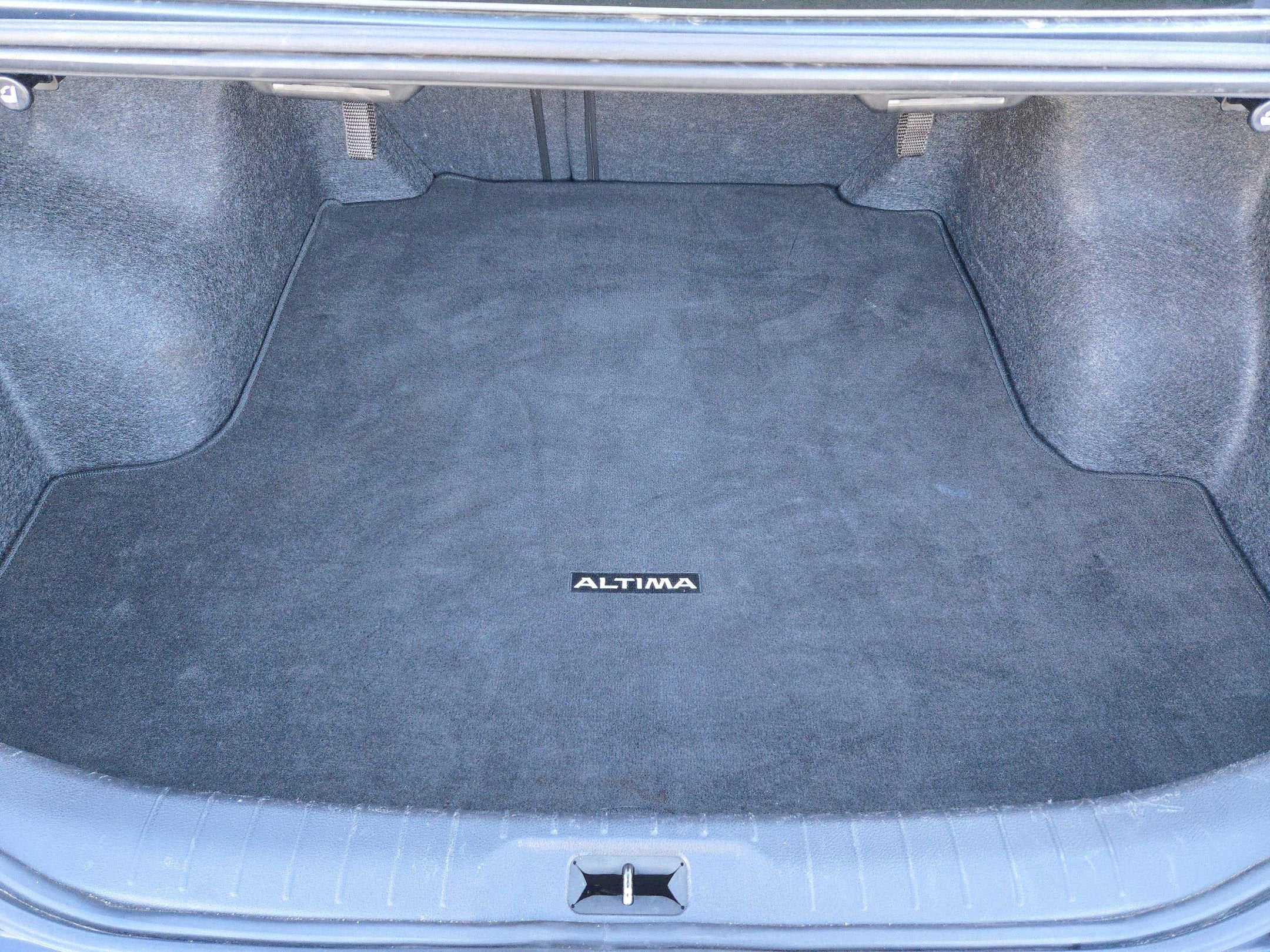 2024 Nissan Altima SR