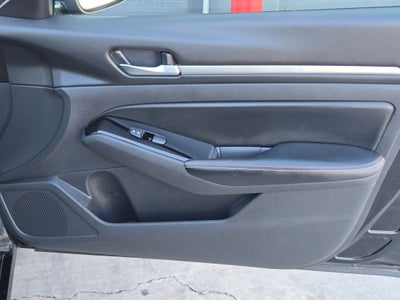 2024 Nissan Altima SR